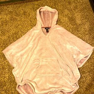 this is a comfy,sleepwear, it’s pink,and keep away from fire.